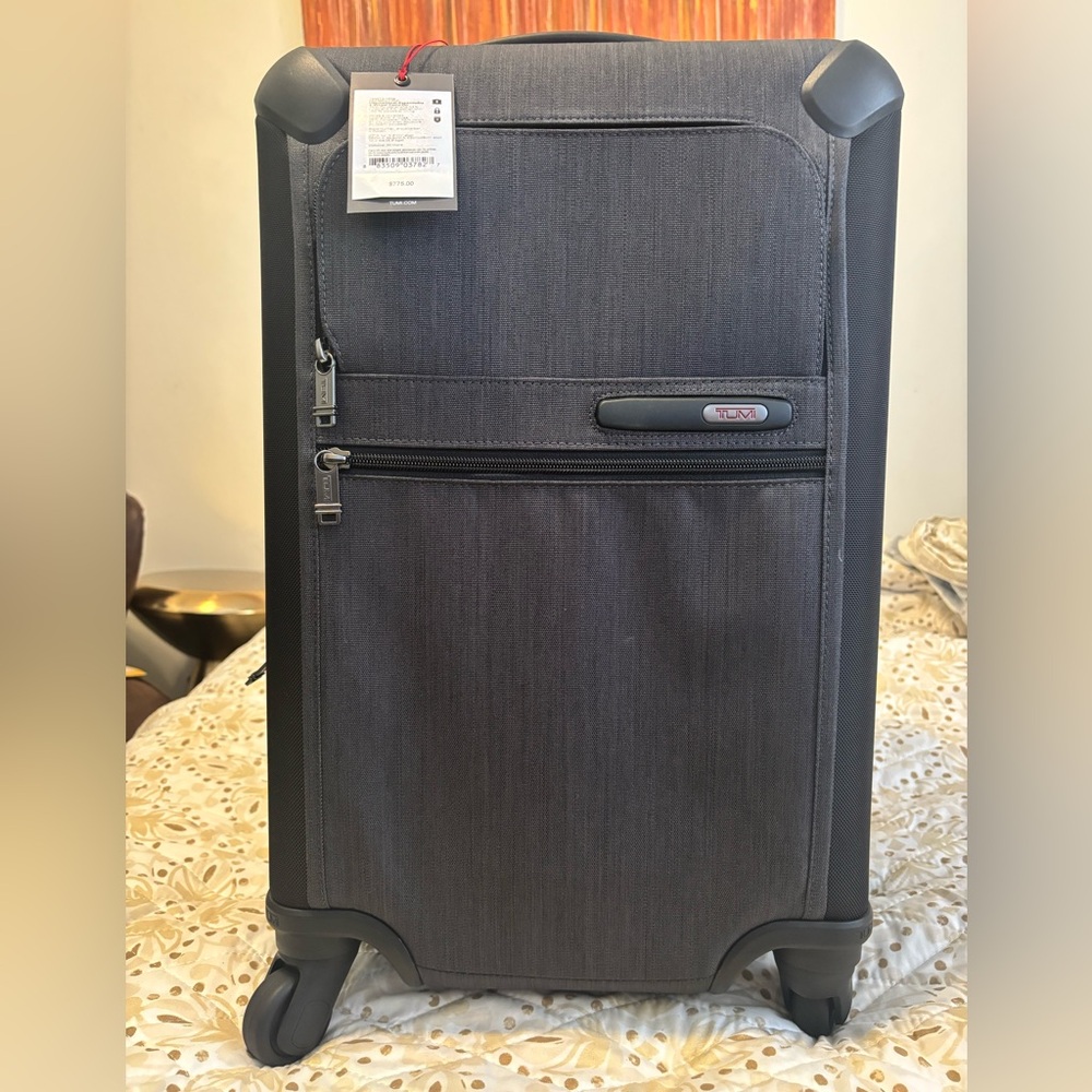 TUMI GEN 4.2 International Expandable 4 Wheel Carry On Suitcase 223060GYOP - NWT